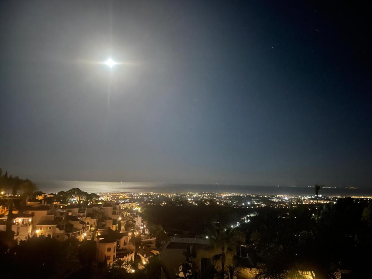Boutique Hotel Maravilla - Marbella เบนาบีส ภายนอก รูปภาพ
