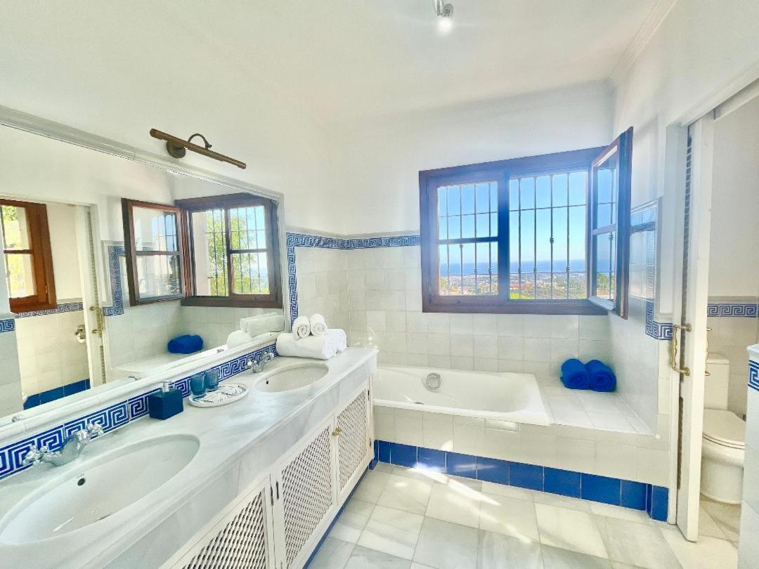 Boutique Hotel Maravilla - Marbella เบนาบีส ภายนอก รูปภาพ