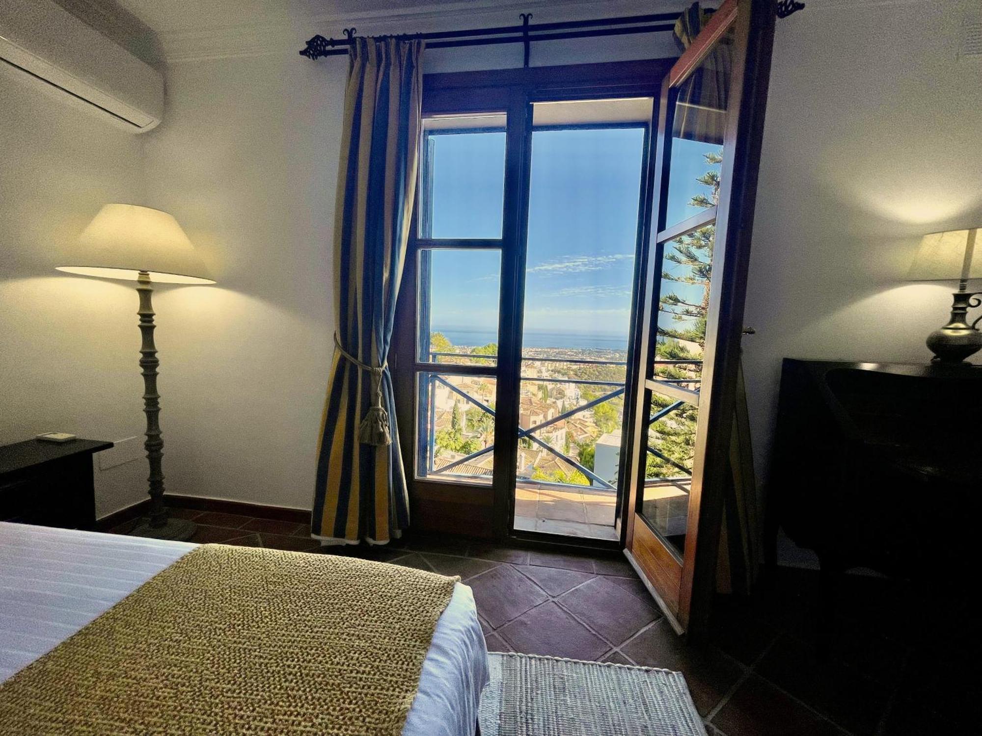 Boutique Hotel Maravilla - Marbella เบนาบีส ภายนอก รูปภาพ
